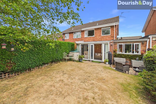 14 Saxon Road, Stafford photo 4