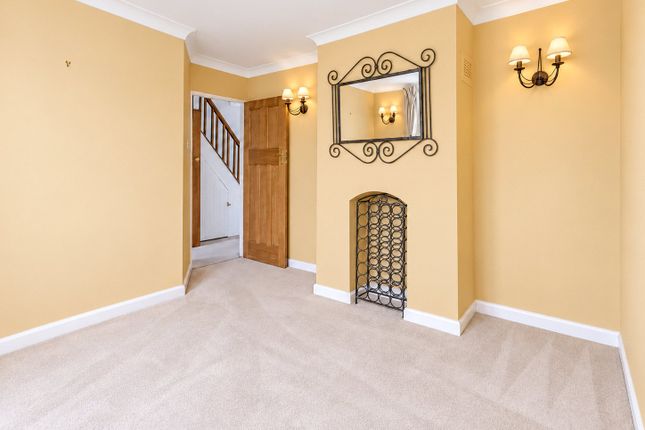 34, Havers Lane, Herts photo 5