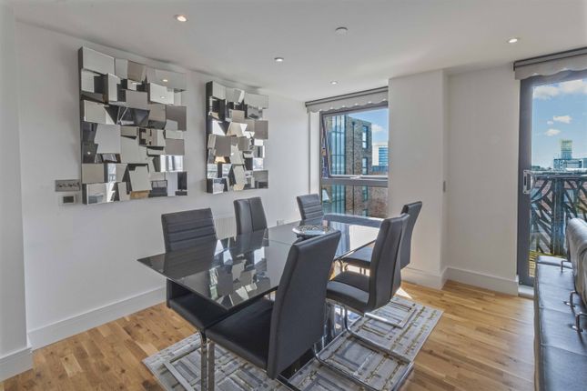 126 Cityview Point, 13 Leven Road, London photo 3