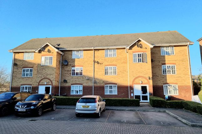 Thumbnail Flat to rent in Coal Court, Grays, Essex