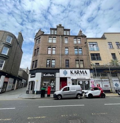 Thumbnail Flat for sale in Seagate, Dundee