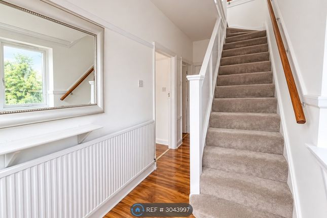 Blackmore Avenue, Southall photo 5