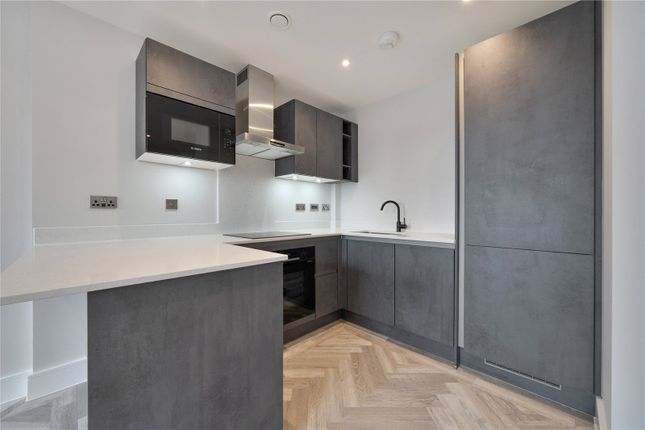 1-bed flat on Flat 48, Munro Court 116C,, Cockfosters Road, Barnet, £1,695/mo