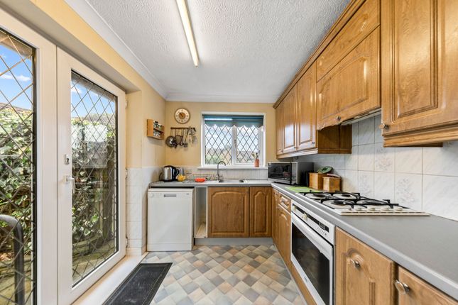 62 Castle Green, Warrington photo 4