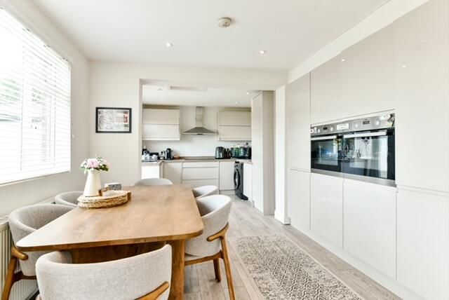 44, Elizabeth Avenue, Hove photo 3