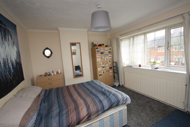 Yew Tree Road London W12 Room To Rent 48253973