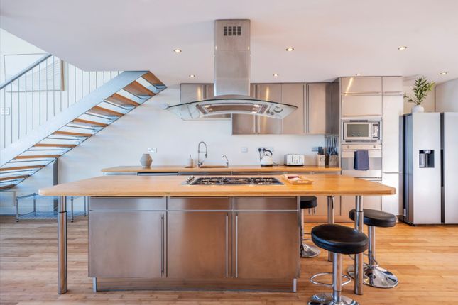 Apartment 306, The Glass Building, 226, Arlington Road, London photo 4