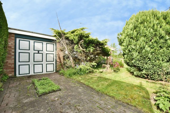 29, Redesmere Close, Altrincham photo 4