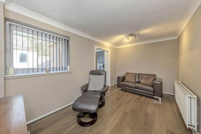 68 Defoe Drive, Stoke-On-Trent photo 4