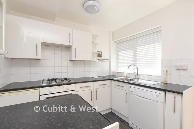 20, Reeve Road, Reigate photo 2