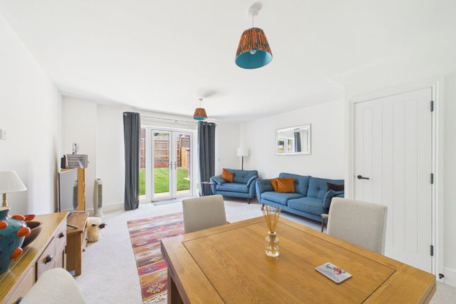 19, Assheton Croft, Bracknell photo 4