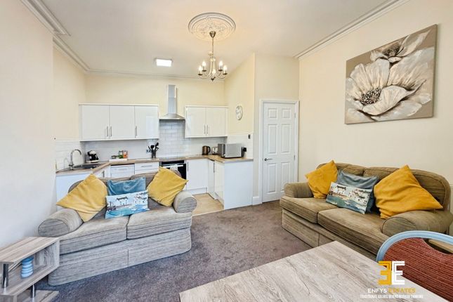 13,Flat 2, Augusta Street, Llandudno photo 4