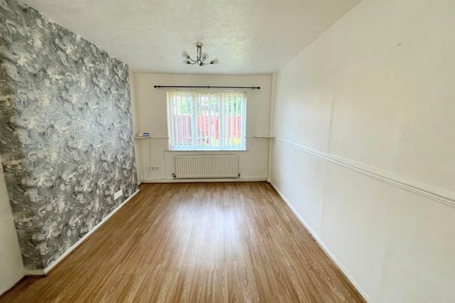 89, Darlington photo 2