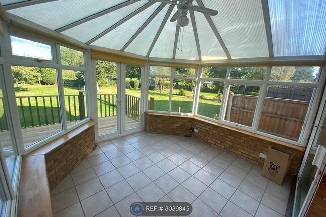 Aldebury Road, Maidenhead photo 3