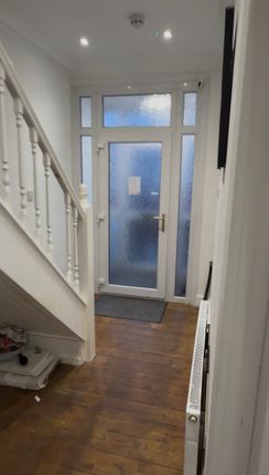 92, St. Johns Road, Gillingham photo 5
