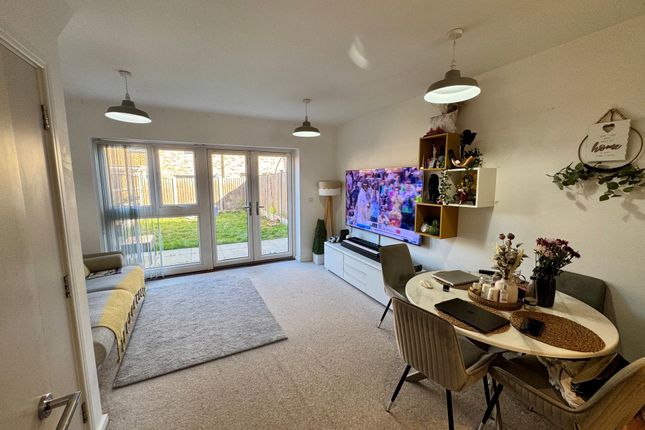 Rodin Drive, Harlow photo 4
