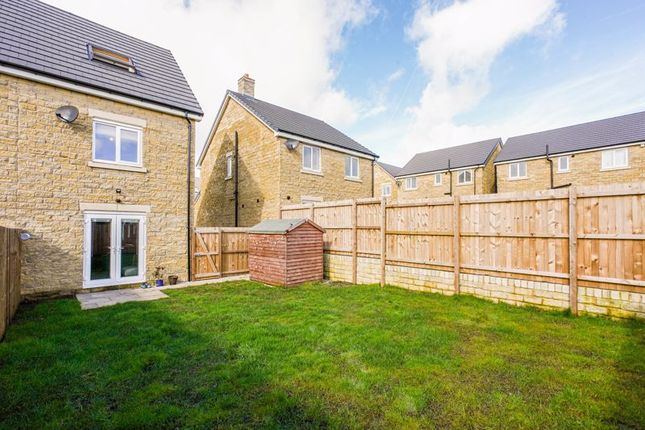 End terrace house for sale in 5 Woodlark Close, Buxton