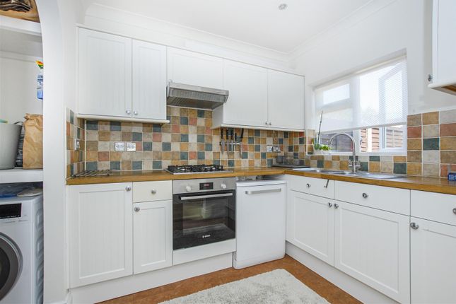 197, Victoria Road, Ruislip photo 3