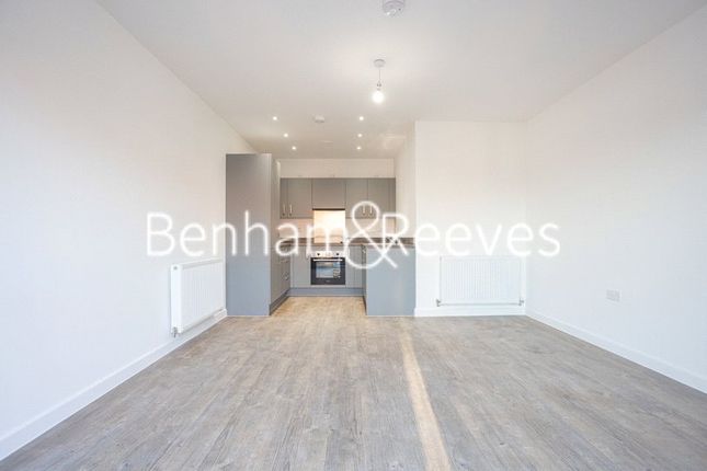 Flat 28, Scarlet House, 17, Thimble Crescent, Wallington photo 4