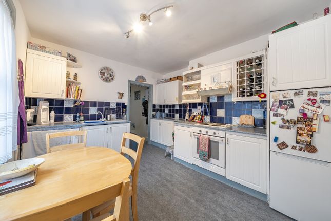 33A,, Bruce Road, Tooting Borders photo 4
