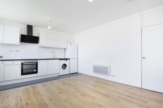 Thumbnail Flat to rent in John Parry Court, Hare Walk