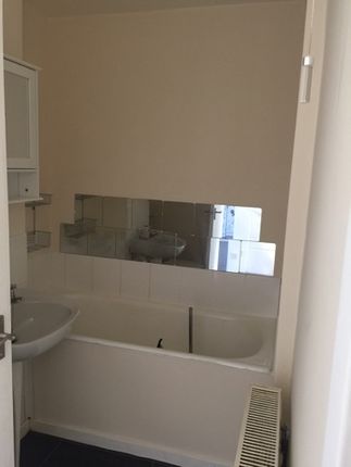 70, Lewis street, Tipton photo 3