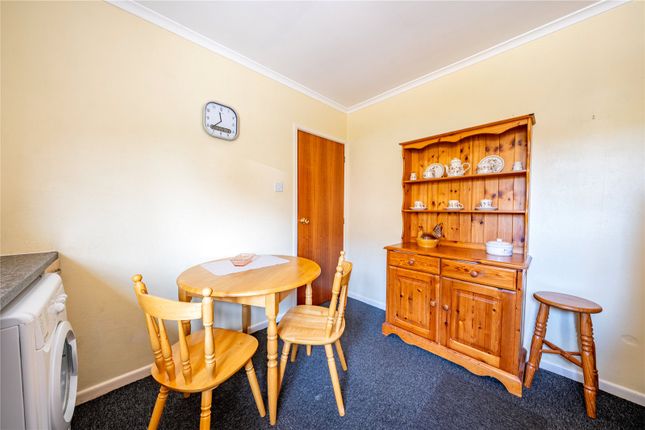 3, Northwood Close, West Yorkshire photo 4