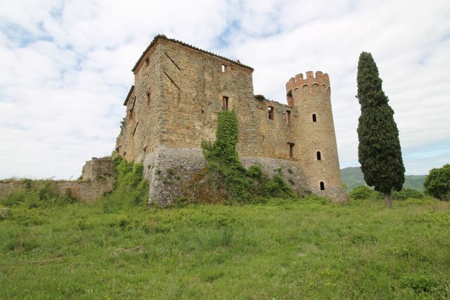 Thumbnail Ch&acirc;teau for sale in Umbertide, Perugia, Umbria, Italy