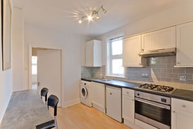 19, North Worple Way, Mortlake photo 2