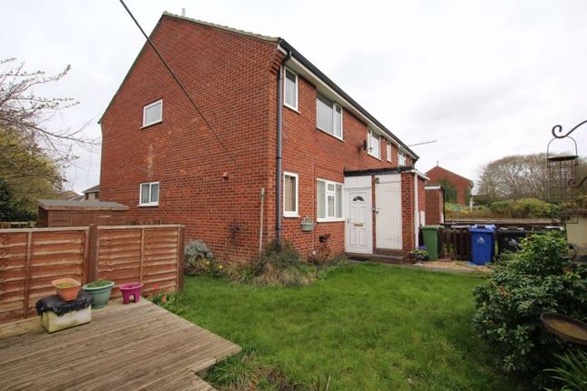Thumbnail Flat for sale in Ancholme Avenue, Immingham