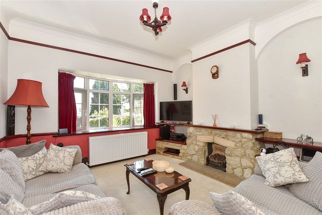 Ashey Road, Ryde photo 4