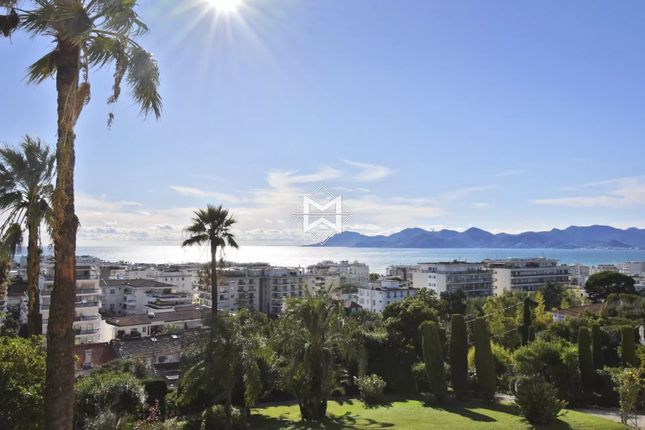 Studio for sale in Cannes, Californie, 06400, France