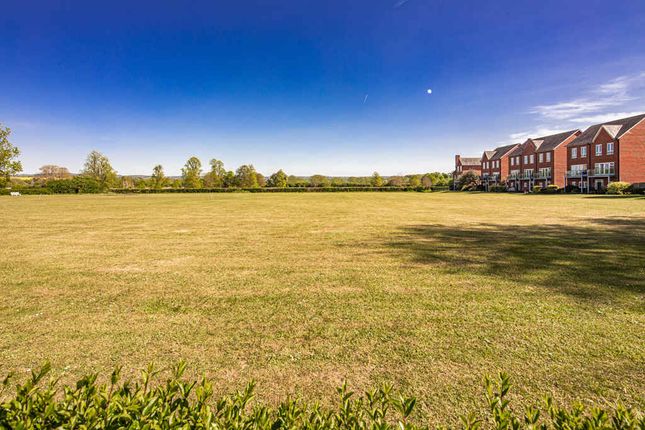 9 Basildon Court, 9 Basildon Court, Cholsey photo 4