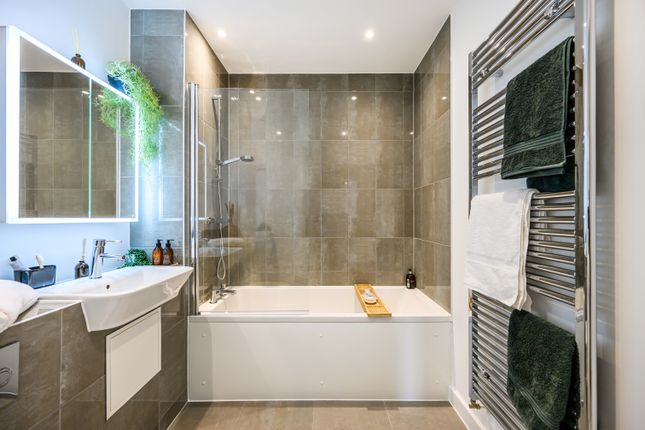 Plot 9, London Road, Brentford photo 4