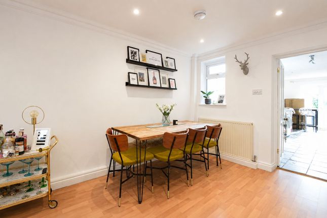 13, Anderson Road, Weybridge photo 3