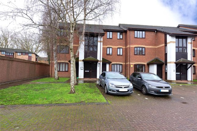 Flat for sale in Pennyroyal Court, Reading, Berkshire