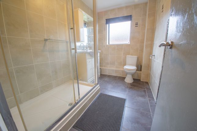 Flat for sale in Huntly Grove, Peterborough