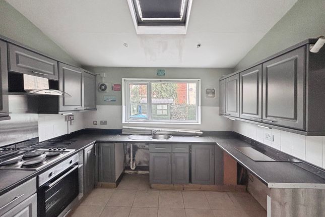 2, Wilton Avenue, Franklin Street, Hull photo 2
