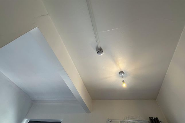 Room 2 - 75, Mill Hill Lane, Derby photo 3