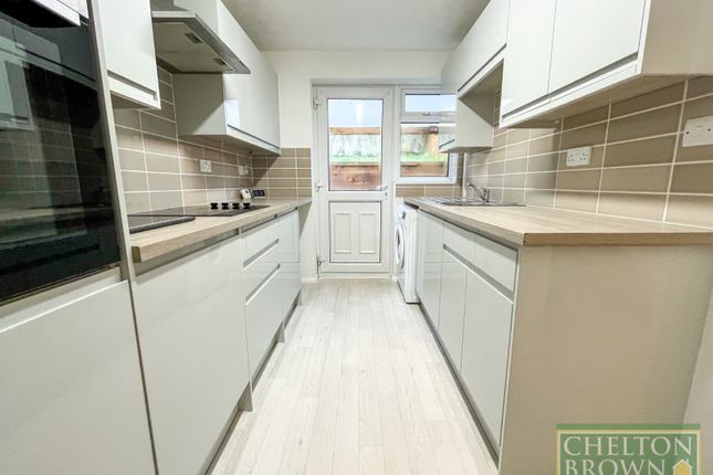 10, St Annes Close, Northamptonshire photo 2