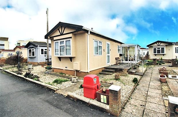 Thumbnail Mobile/park home for sale in Hill View Park, Locking Road, Weston-Super-Mare, North Somerset.