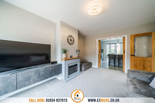 41 Sunny Bank Walk, Mirfield photo 4