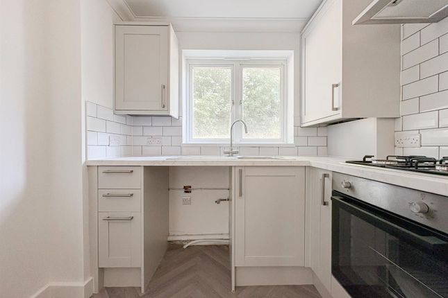 Flat 1, Alpine House, Welton Rise, St. Leonards-On-Sea photo 2