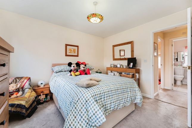 54, Heron Way, March photo 3