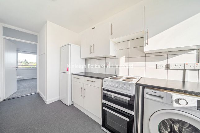 Flat 178, Elgar Lodge,, Fair Acres, Bromley photo 2