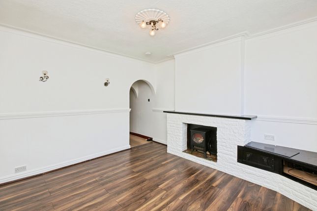 64, Station Road, Derbyshire photo 2