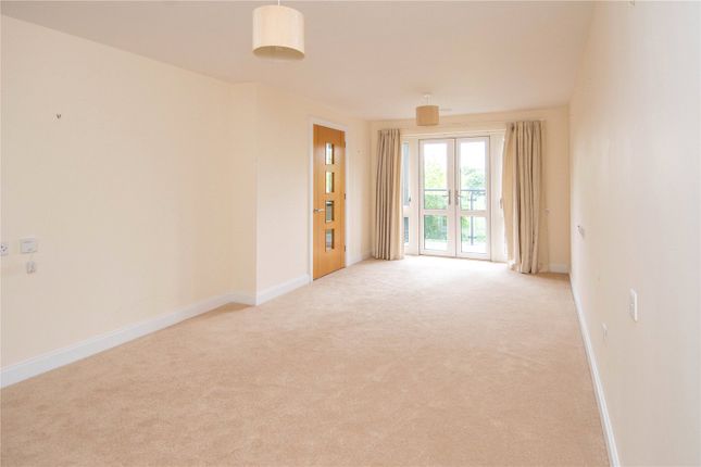 Thumbnail Flat for sale in Recreation Road, Bromsgrove, Worcestershire