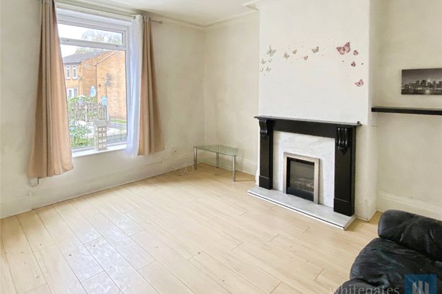 1, Swindon Road, Dewsbury photo 2