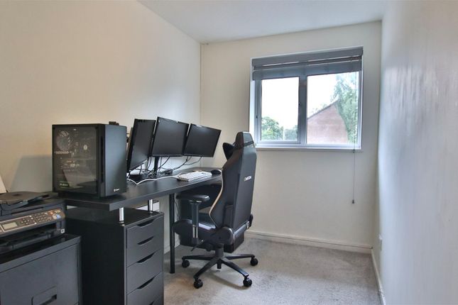 16, Fitzhamon Park, Tewkesbury photo 3