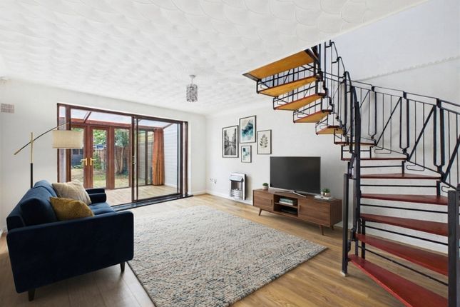 Weston Way, Newmarket photo 2